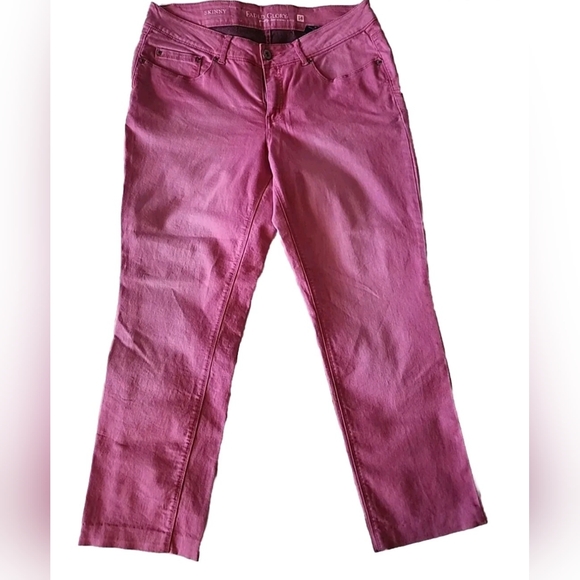 Everlast Faded Glory Women's Relaxed Fit Capri Length Pink Jeans, Size 14, NWT - Picture 2 of 8
